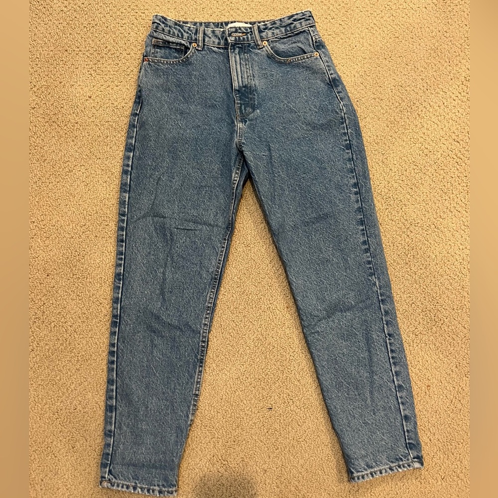 Zara Mom Jeans, Size US 6